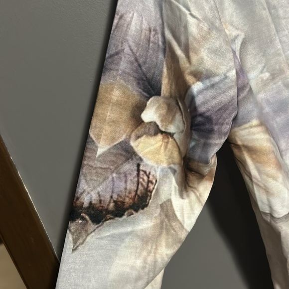 NWT Butterfly 3/4 sleeve shirt - Picture 6 of 11